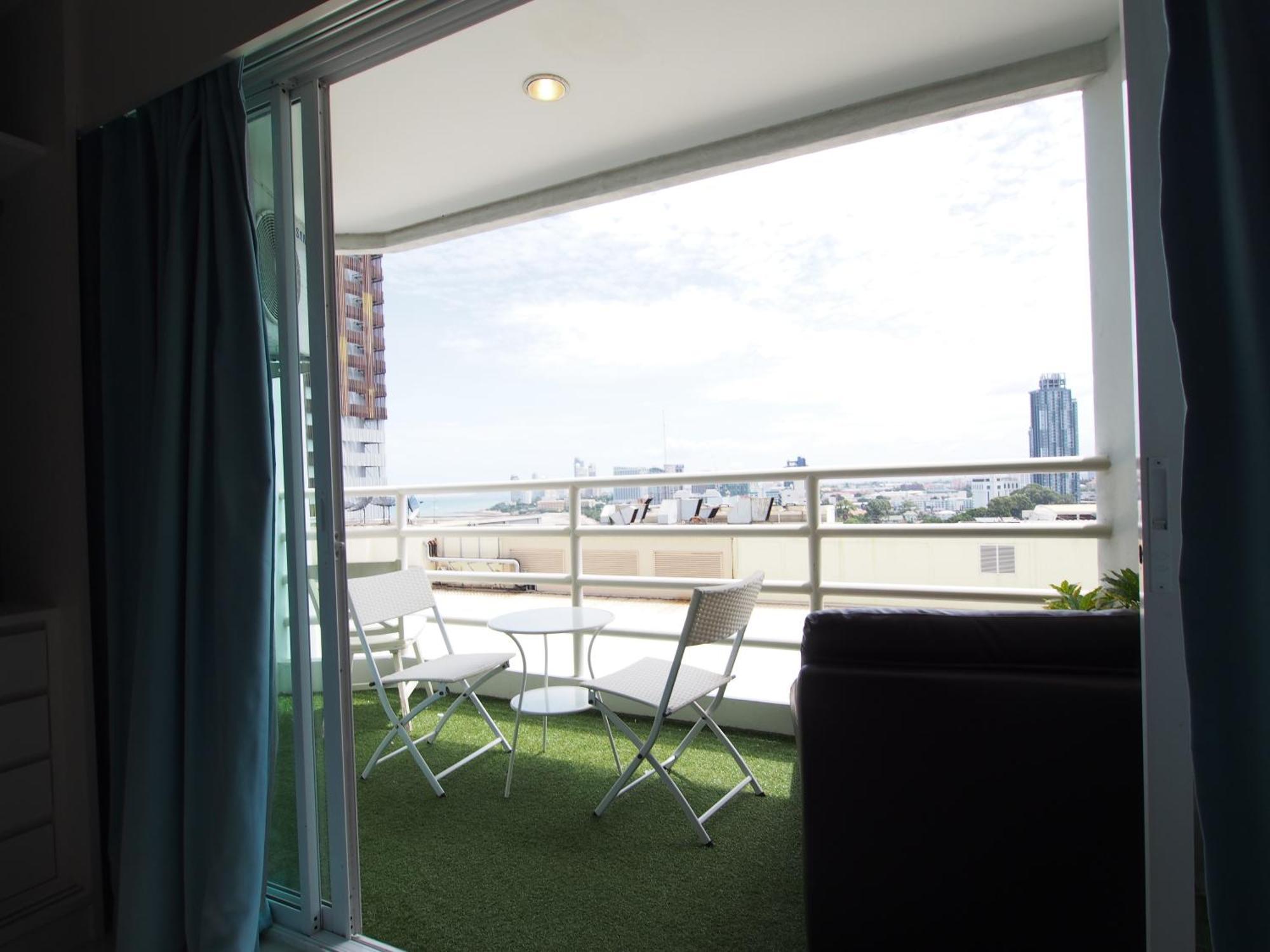 View Talay 6 By Pat 42 Apartman Pattaja Kültér fotó