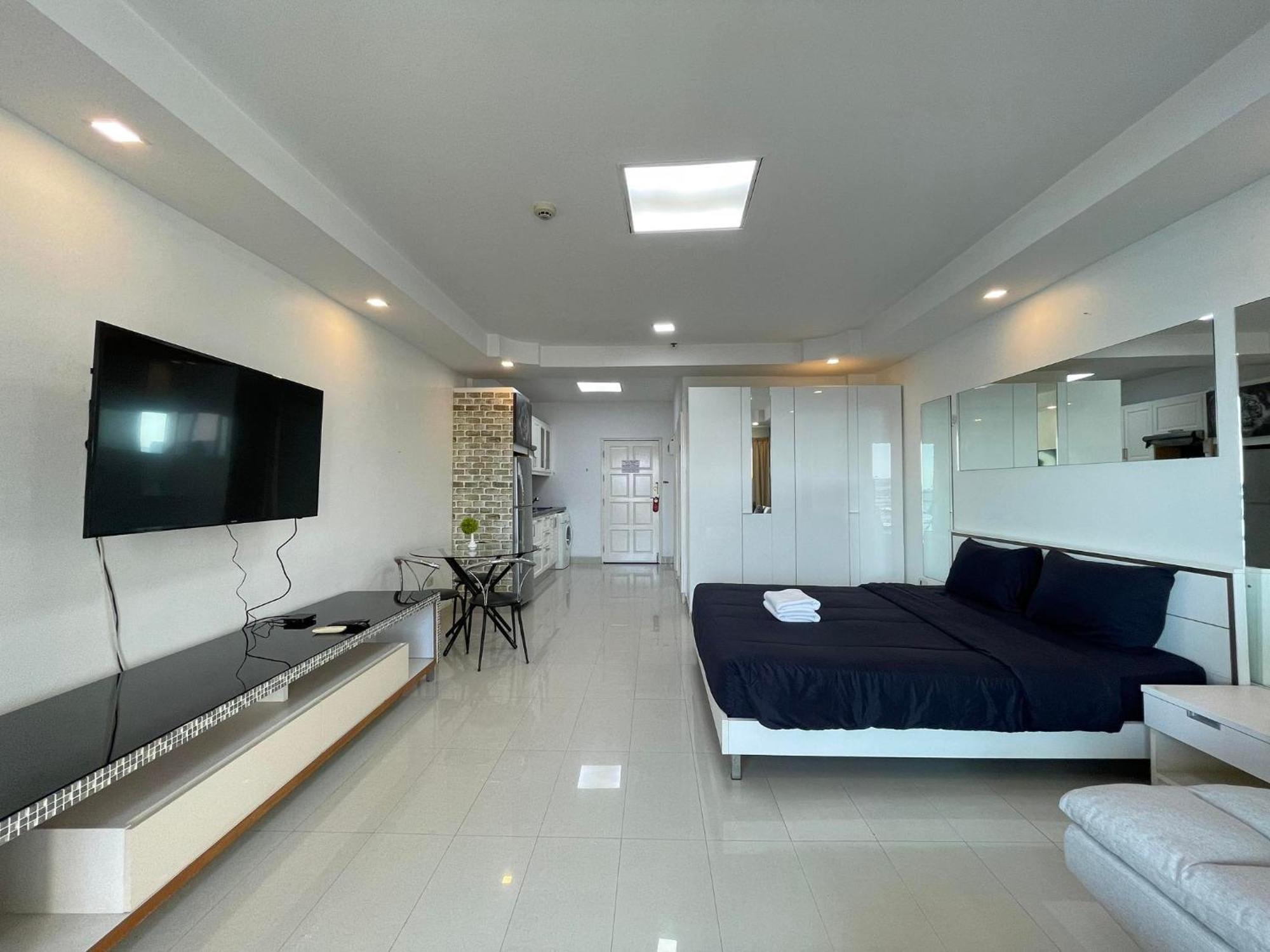 View Talay 6 By Pat 42 Apartman Pattaja Kültér fotó