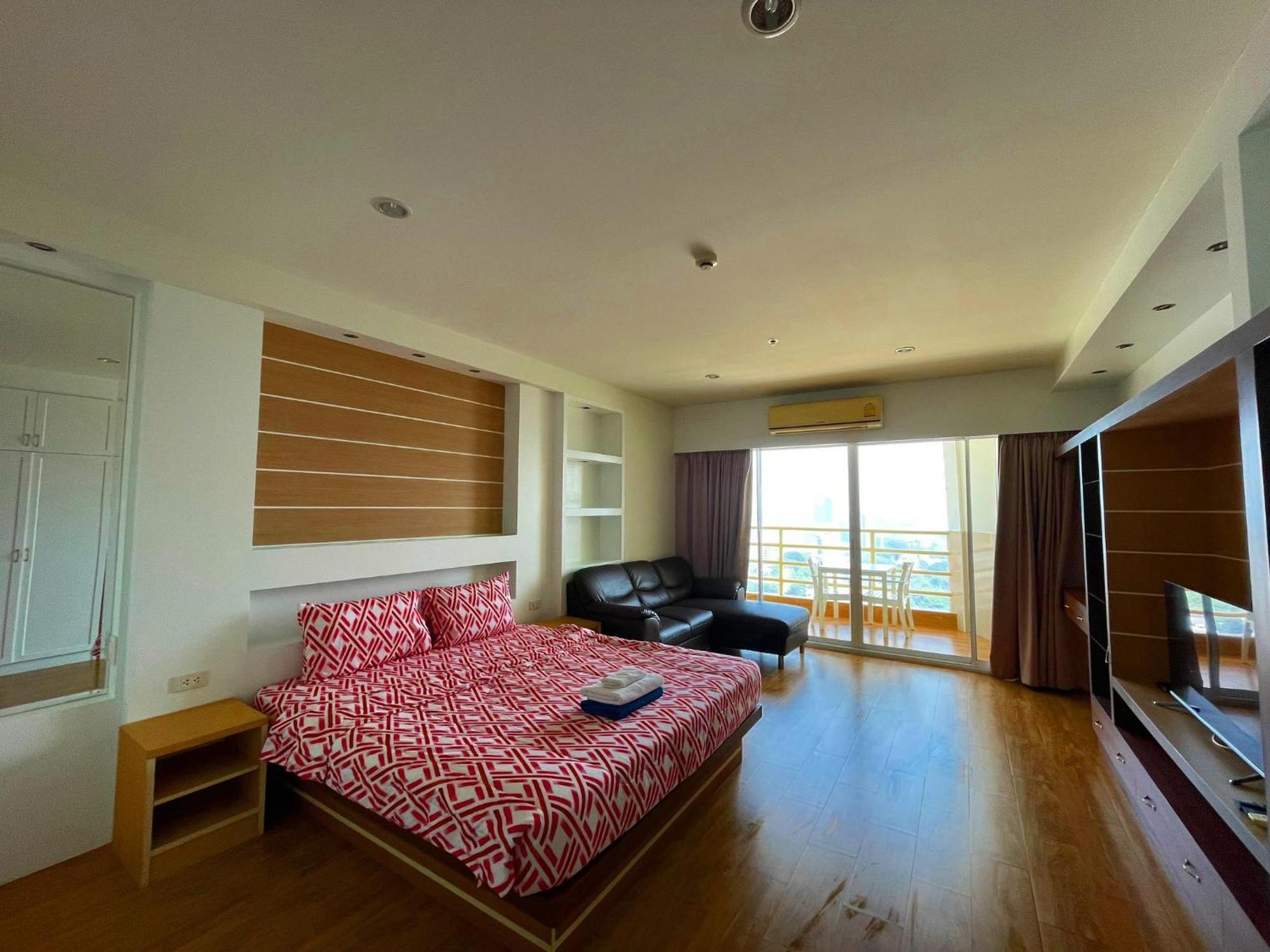 View Talay 6 By Pat 42 Apartman Pattaja Kültér fotó