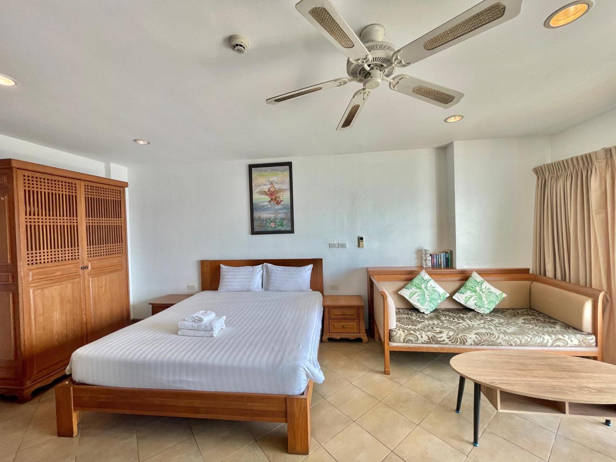 View Talay 6 By Pat 42 Apartman Pattaja Kültér fotó