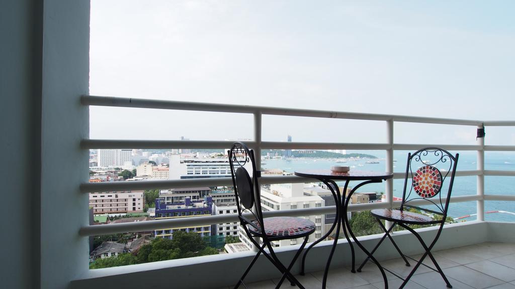 View Talay 6 By Pat 42 Apartman Pattaja Kültér fotó